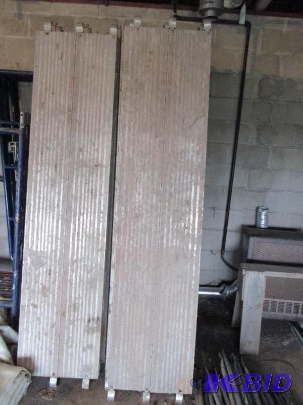 lot 84 image: All aluminum scaffolding Plank...