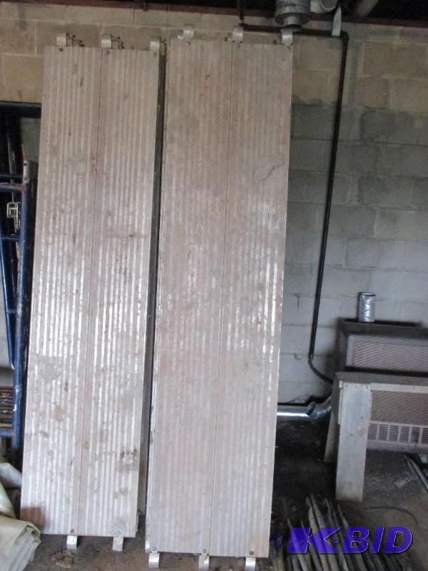 lot 88 image: All aluminum scaffolding Plank...