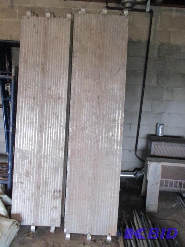 lot 91 image: All aluminum scaffolding Plank...