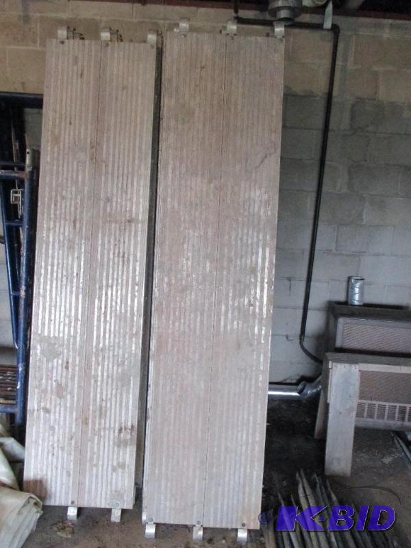 lot 94 image: All aluminum scaffolding Plank...