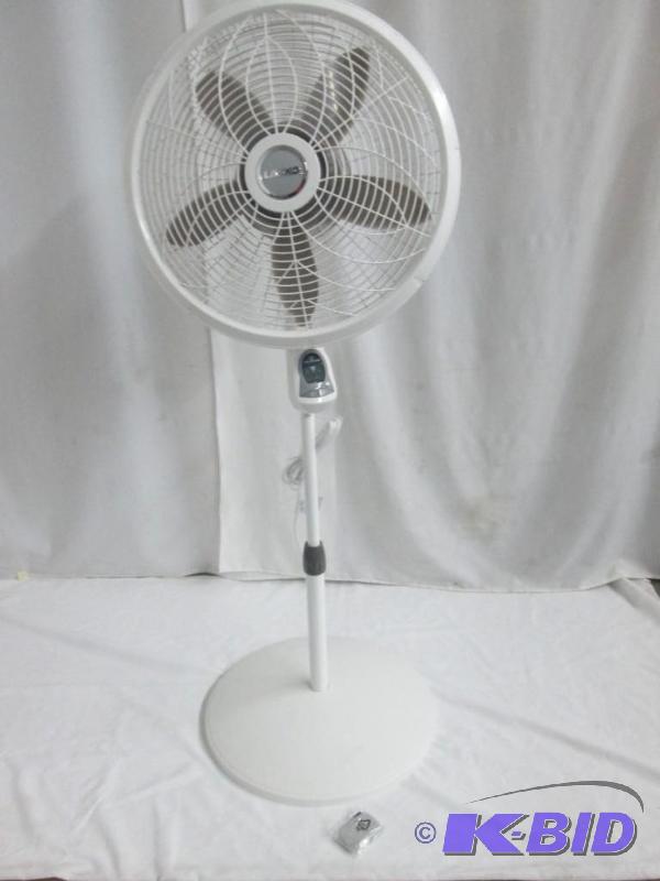 lot 11 image: Lasko 18 in. Remote Control Pedestal Fan