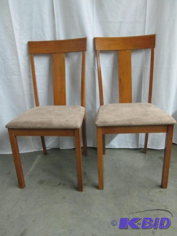 lot 22 image: MyHome Urbana Dining Chair - Set of 2