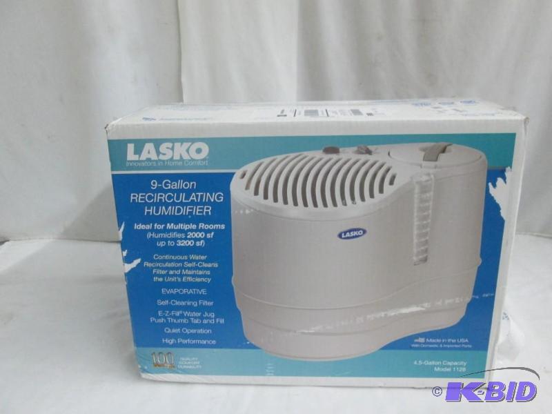 lot 39 image: Lasko 9-Gallon Recirculating Humidifier