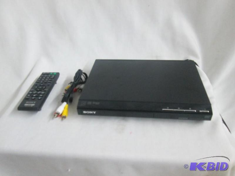 lot 8 image: Sony 1080p Upconverting DVD Player
