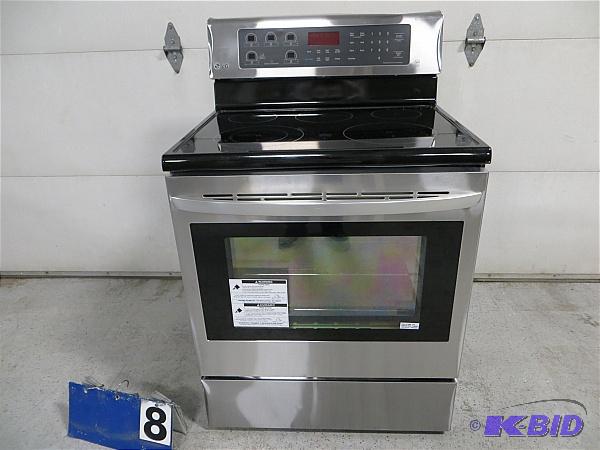 lot 9 image: LG LRE3085ST&nbspStainless Steel 30"&nb...