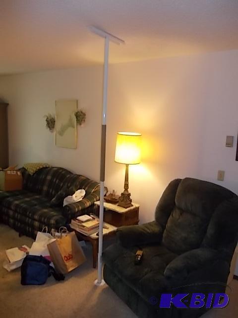 lot 4 image: 3-Adjustable Poles To Aid Person From Sitting...