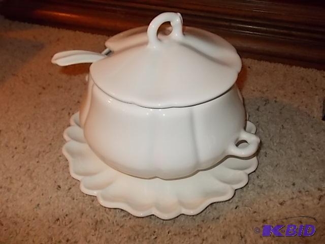 lot 40 image: Large Tureen With Ladle...