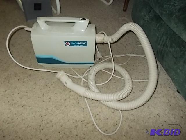 lot 67 image: Hoover Porta Power Vac (Works)...