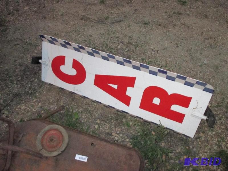 wind rotating car wash sign...