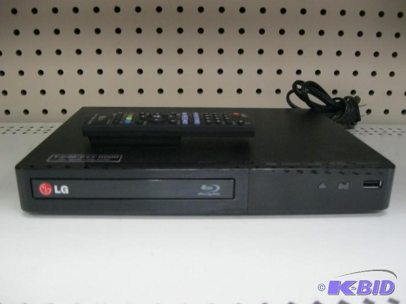 lot 11 image: LG Blu- ray Disc Player - Works Fine With Rem...