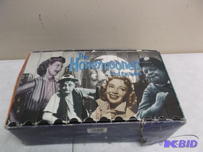 lot 143 image: Lot &nbspOf The Honeymooners The Lost Episod...