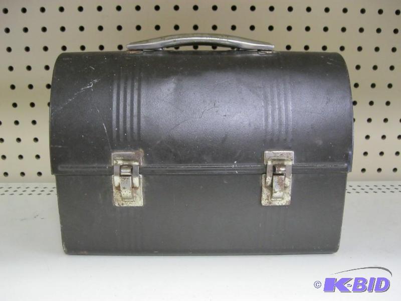 lot 162 image: Vintage Metal Lunch Box Pail Bucket...