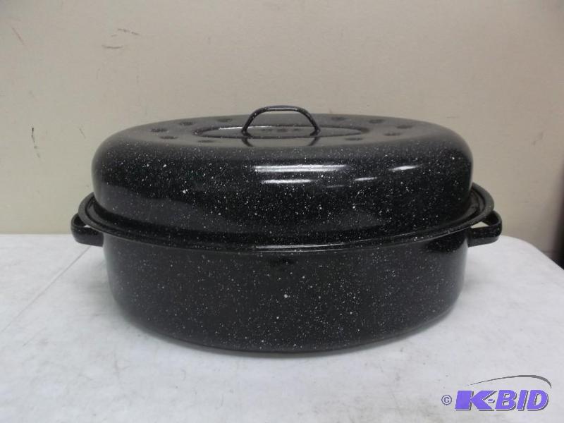 lot 165 image: UNUSED Roasting Pan With Lid...