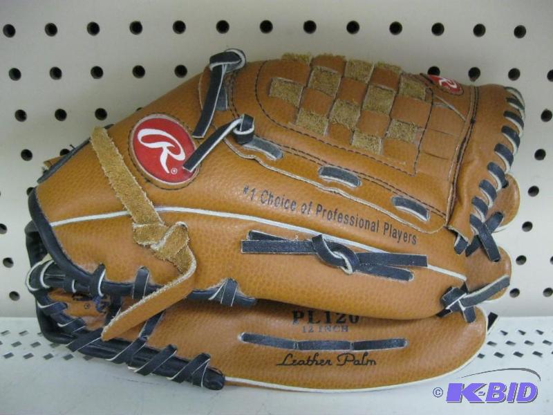 lot 190 image: Rawlings Derek Jeter Baseball Glove PL120 11&...