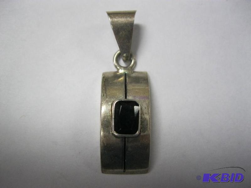 lot 205 image: Necklace Pendant...