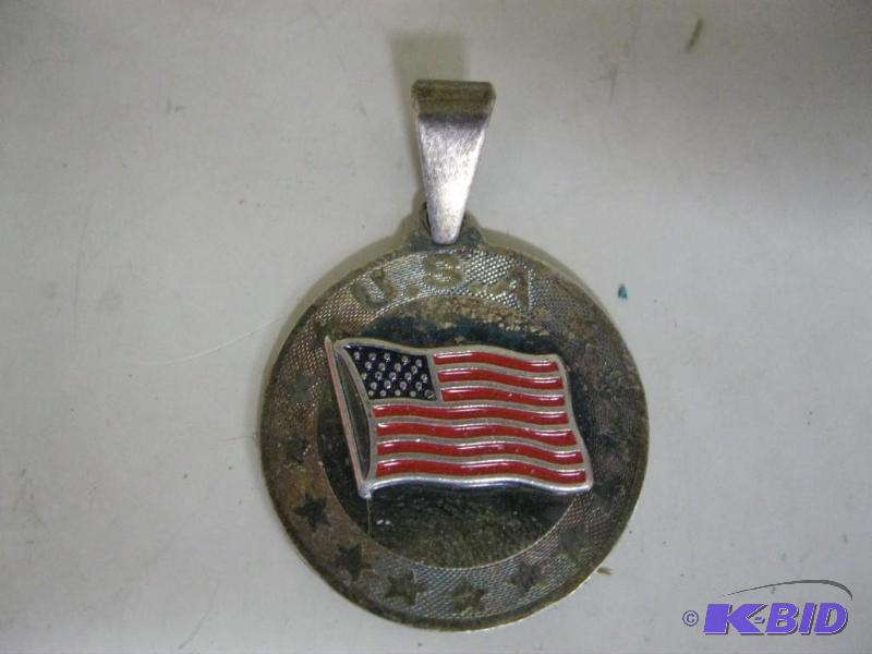 lot 59 image: Silver USA &nbspPendant...