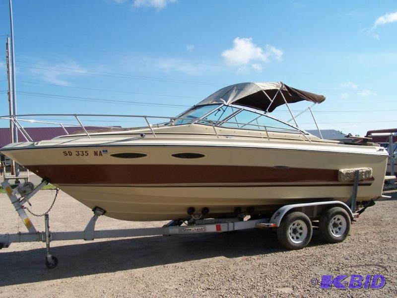 1986 Sea Ray Cuddy