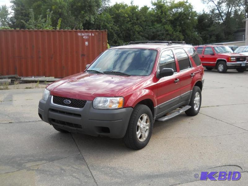 lot 3 image: 2003 Ford Escape XLT