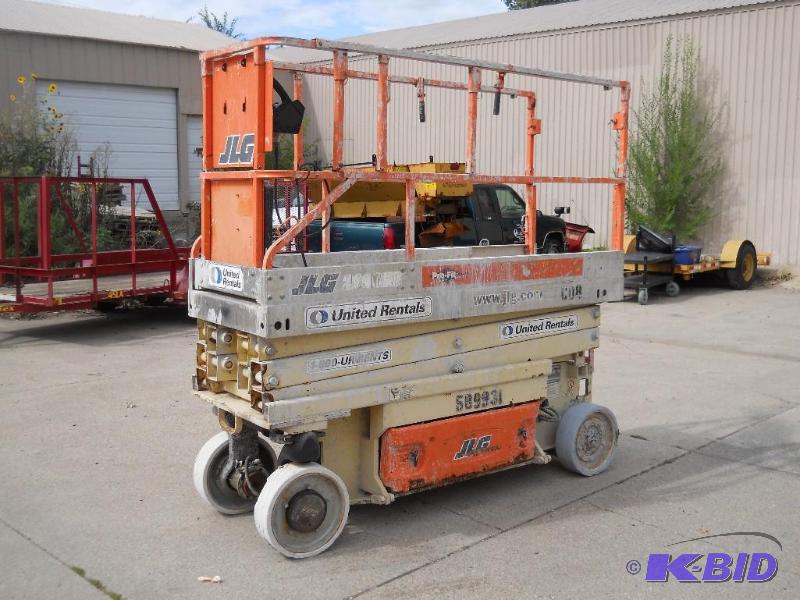 lot 9 image: JLG 2030 ES Scissor Lift  Scissorlift.