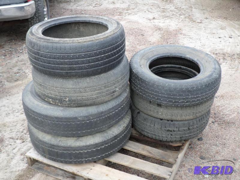 lot 20 image: Pallet Of (7) Assorted Car & Truck Tires...