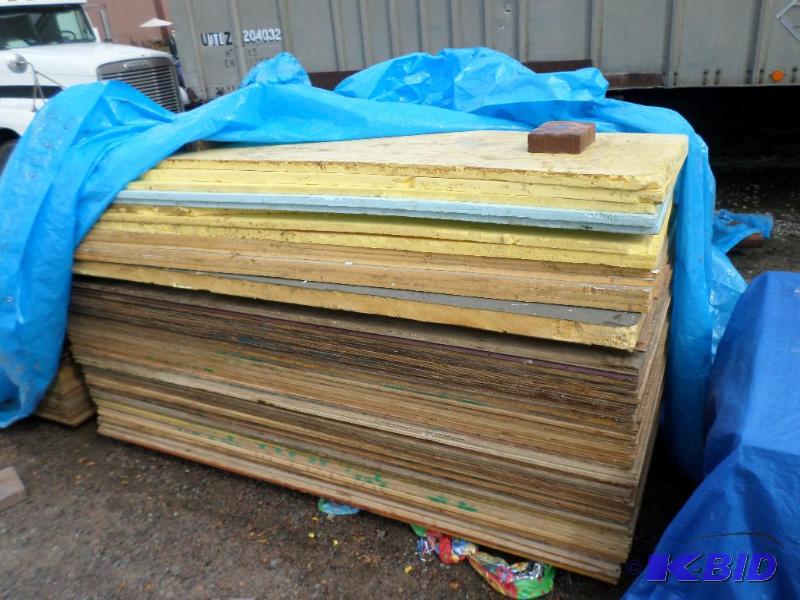 lot 24 image: Huge Lot Of Assorted 8ft Sheets Of Plywood &a...