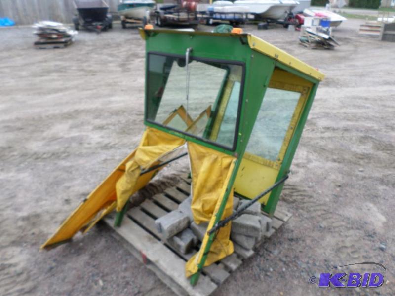 lot 3 image: Enclosed Cab For John Deere 110 Or 112 Series...