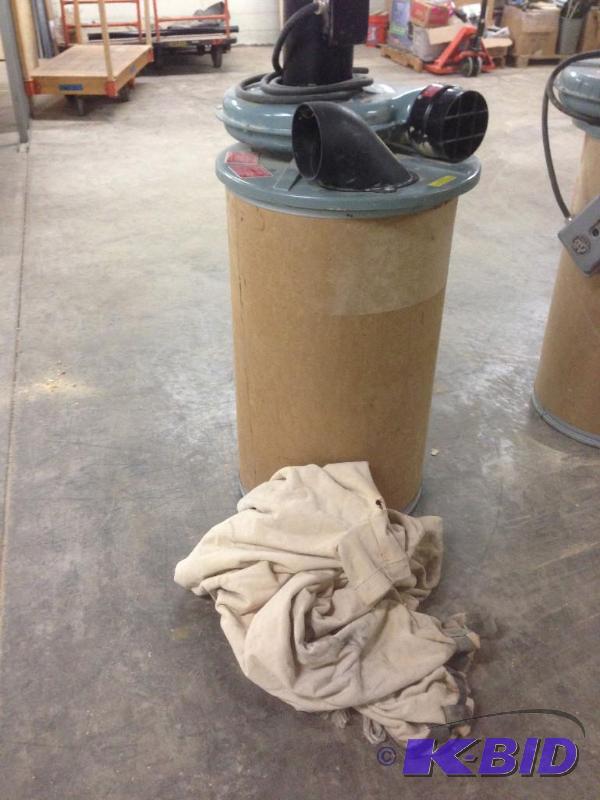 lot 16 image: Delta dust collector