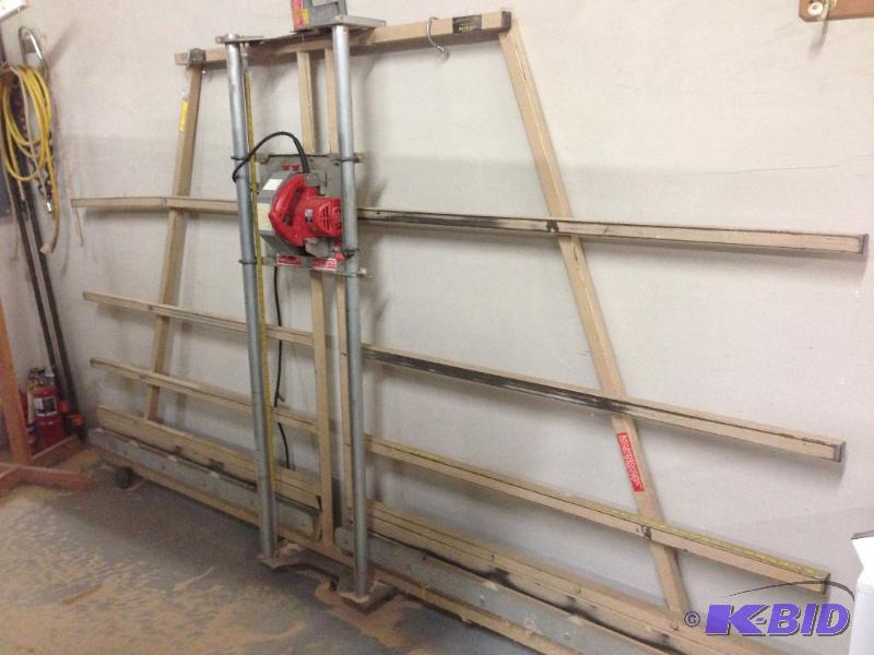 lot 18 image: Panel saw