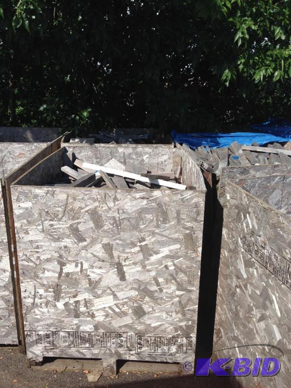 lot 38 image: Pallet of walnut cut offs