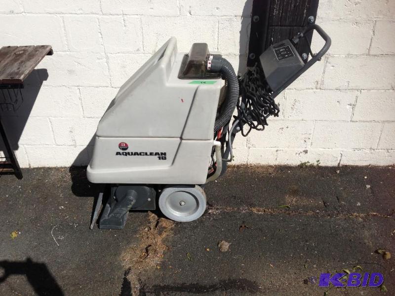 lot 44 image: AquaClean 18 Floor Scrubber