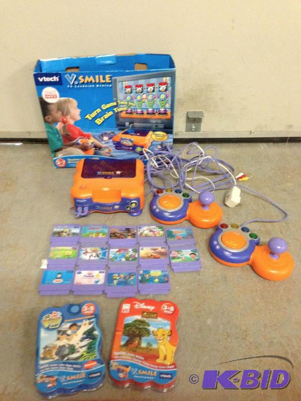 lot 50 image: V-Smile Education Video Game System
