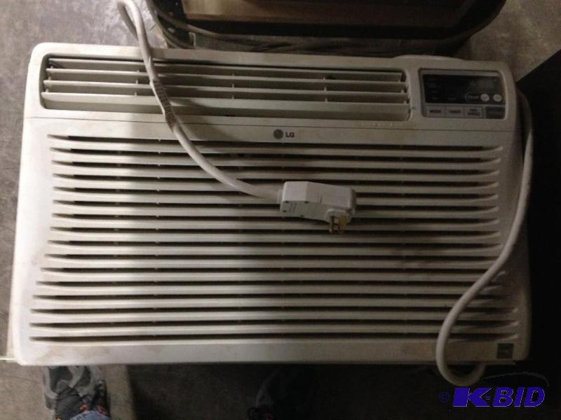 lot 60 image: LG Digital Display Air Conditioner