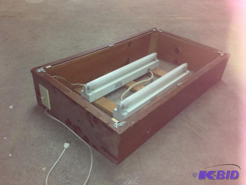 lot 63 image: 20 x 36 Light Table
