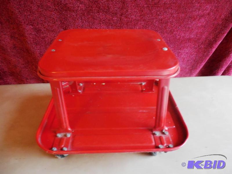 Red Rolling Garden Seat Caddy