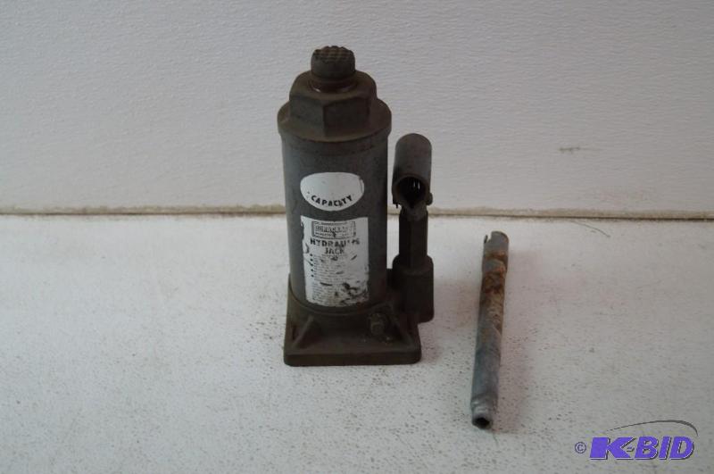 bottle jack