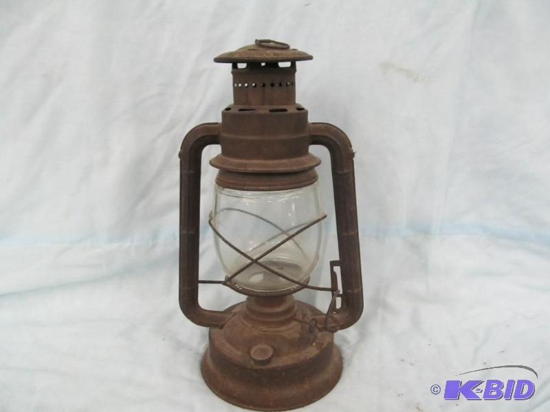 lot 11 image: Vintage