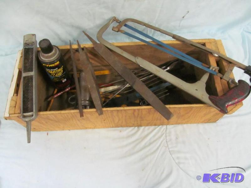 lot 182 image: Tool