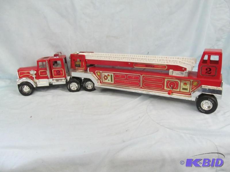 lot 198 image: Toy