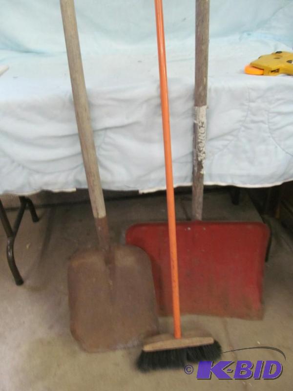 lot 231 image: Tool