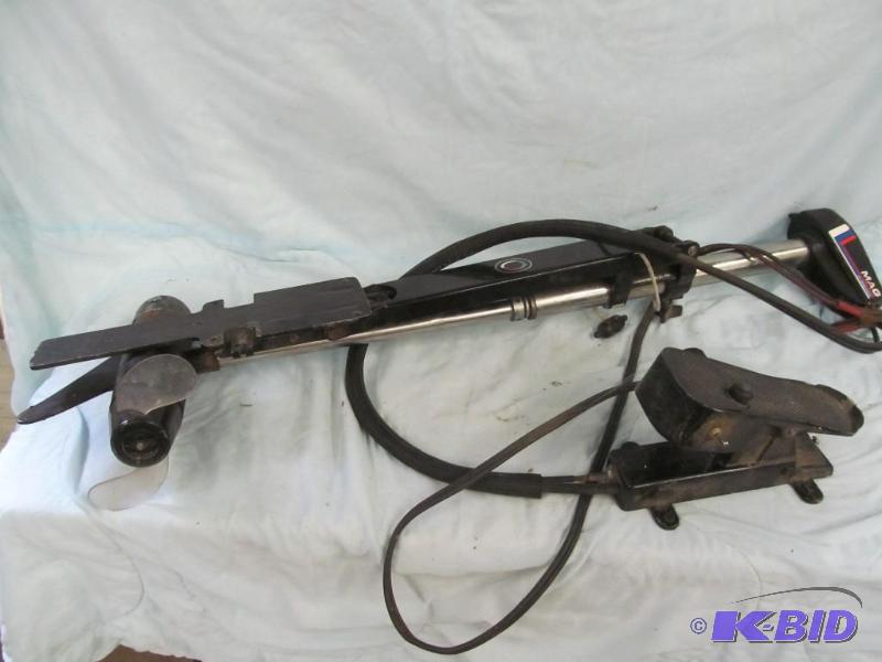 lot 239 image: Trolling Motor