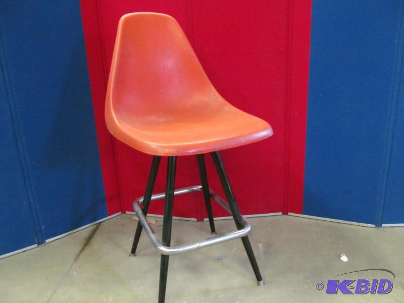 lot 261 image: Stool