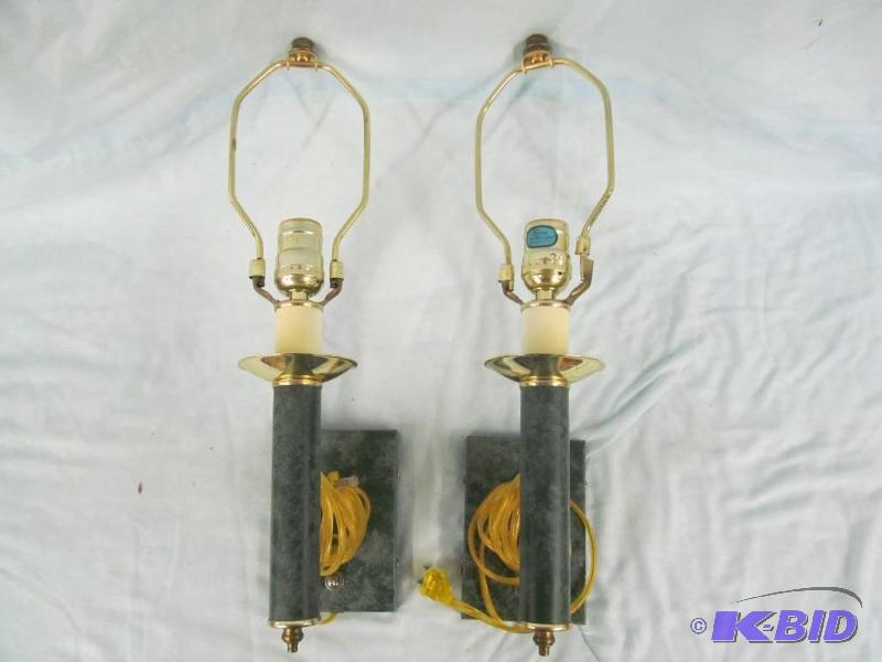lot 5 image: Lamp