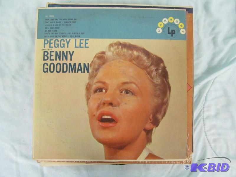lot 60 image: Albums