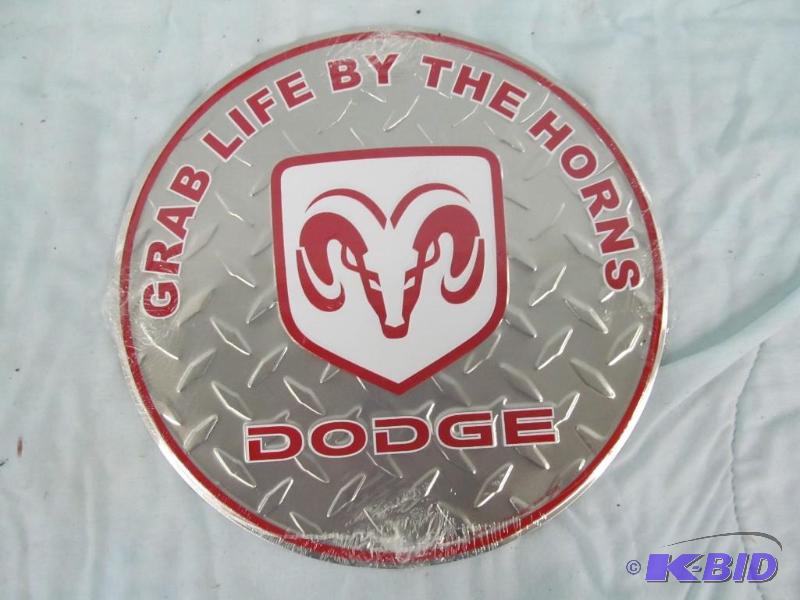 lot 80 image: Sign