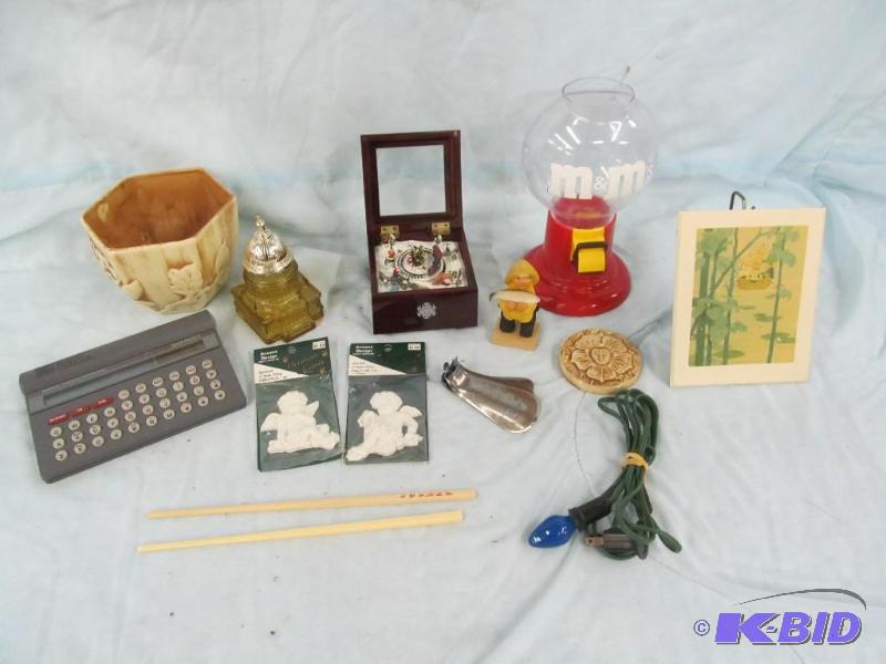 lot 93 image: Household