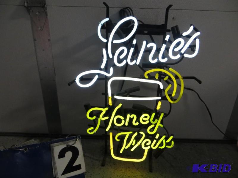 Leinies Honey Weiss Beer Glass Neon&nbspSig...
