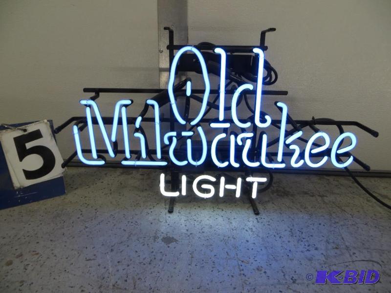 Old Milwaukee Light Neon. Measures25&quotW ...