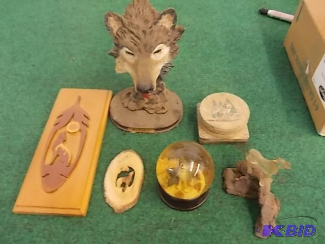 lot 10 image: Wolf Figurines & Coasters...