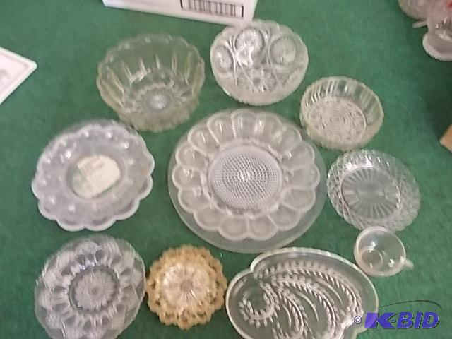 lot 38 image: Box Lot Crystal & Other Glassware...