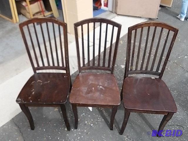 lot 77 image: 3 Dining&nbspChairs...